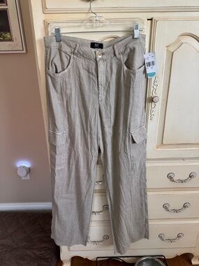 Kut from the Kloth Light Beige Linen Cargo Pants